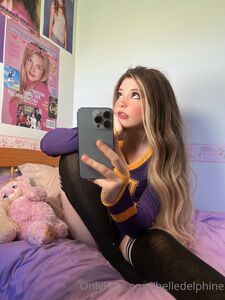 Belle Delphine Cheerleader Outfit Onlyfans Set Leaked