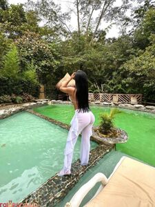 Gemelas Abello Aka Twins Bella Nude Curvy Boobs And Booty Onlyfans Leaks Photos