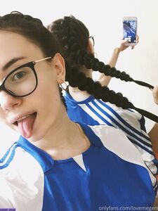 arilaviee exclusive onlyfans leaked nudes