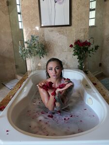 Michaela Isizzu exclusive onlyfans leaked nudes