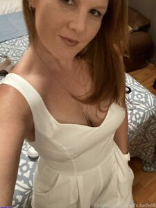 redhotwife88 exclusive onlyfans leaked nudes