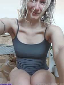adorable_alice exclusive onlyfans leaked nudes