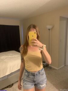 cremedelapeach exclusive onlyfans leaked nudes