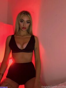 holmontana exclusive onlyfans leaked nudes