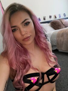 QUEENSLUTG aka gkiri new hot onlyfans leaked nudes