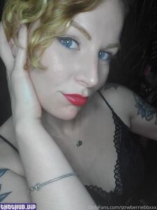 Strwberriebbxxx onlyfans leaks nude photos