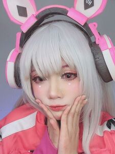 PoppaChan – Alice (40 pictures)