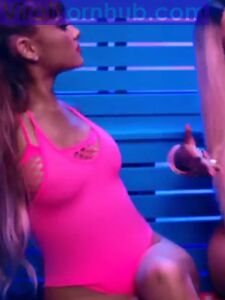 Ariana Grande Nude Leaks