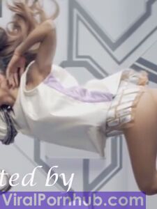 Ariana Grande Nude Leaks