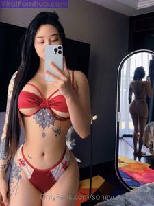 songyuxin_hitomi  Onlyfans Leaks Nude Album