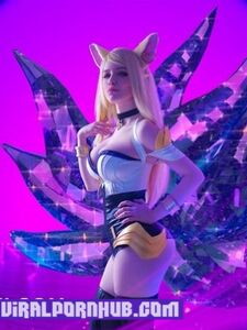 Lada Lyumos - Ahri Backstage Nude Onlyfans & Patreon leaked 54 nude photos and videos