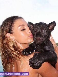 Jena Frumes Nude Photos Leaked