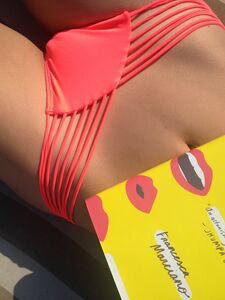 Emily Ratajkowski Nude Pics