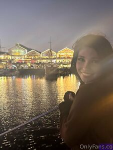 BelleDelphine Candid Holiday Photos Latest Onlyfans Premium Leaks