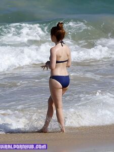 Bonnie Wright Nude Photos Leaked