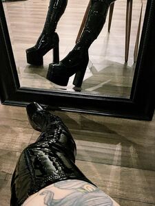 Cleoblossom Onlyfans Premium Leaks