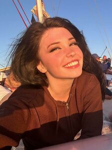 Belle Delphine Candid Holiday Photos Onlyfans Set Leaked