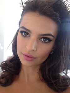 Super Model Emily Ratajkowski Nude Leaks