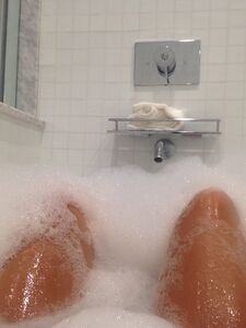 Super Model Emily Ratajkowski Nude Leaks