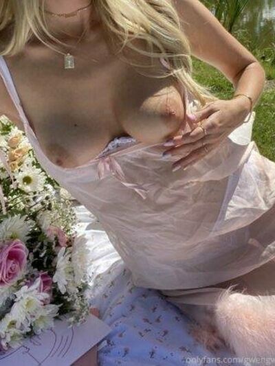 GwenGwiz Nude Onlyfans Picnic Set Leaked